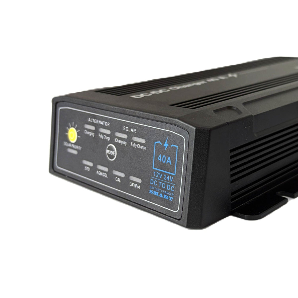Sherpa 4x4 40Amp DC/DC Charger with MPPT Solar Input